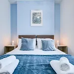 Bath Lodge - Arree Stays
